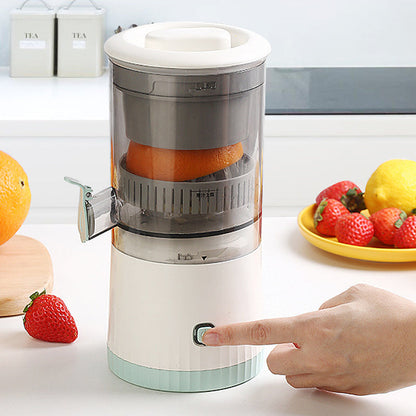 The SwiftSqueeze™ Automatic Separation Juicer